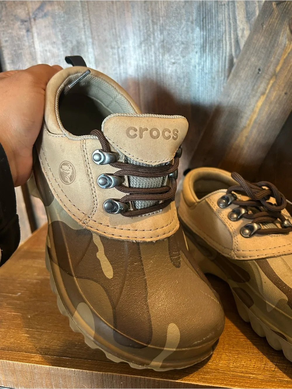 Crocs Men's Camouflage Outdoor Low-Top Shoes - Brown/Camo
